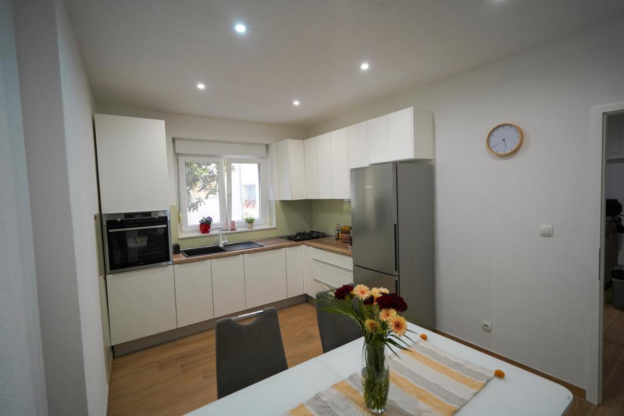 Apartment Ana Split Bagian luar foto