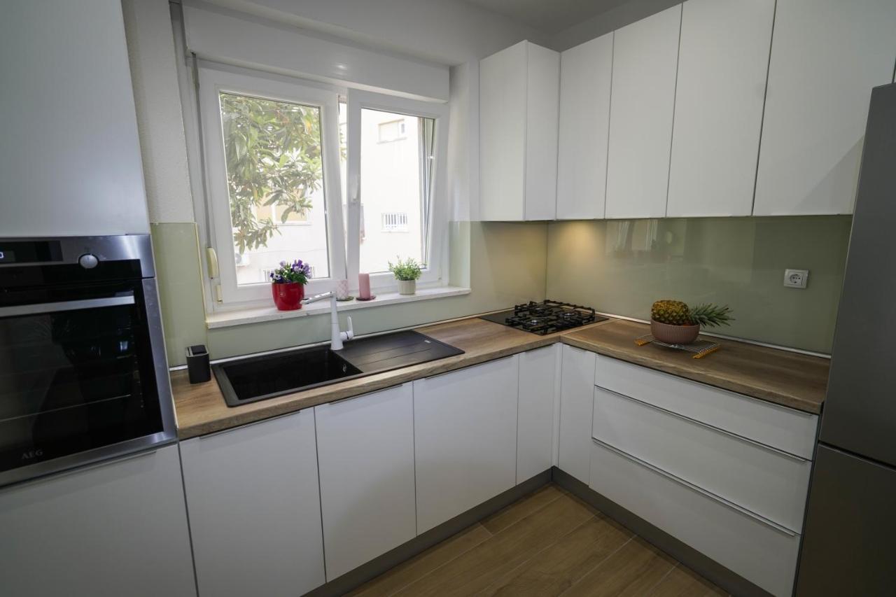 Apartment Ana Split Bagian luar foto